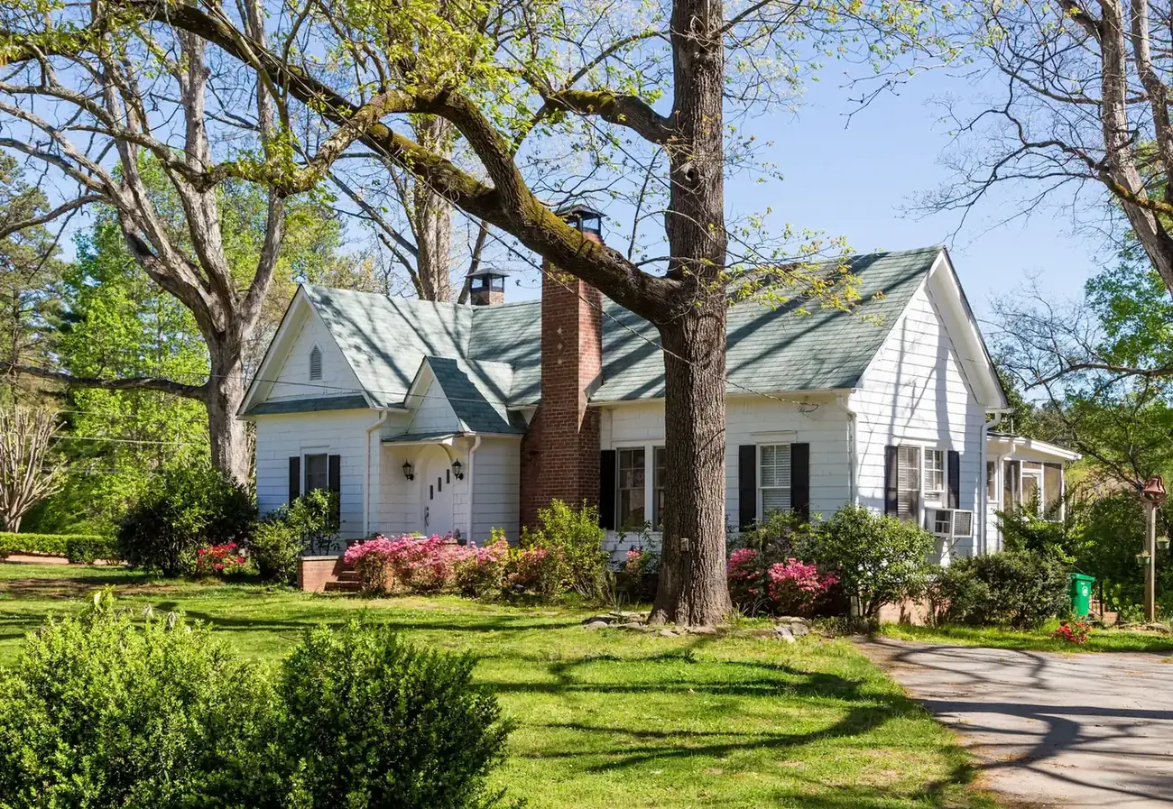 White Rock & South Surrey Homes with 10,000+ sq. ft. Lots · Hamish Ross, Macdonald Realty